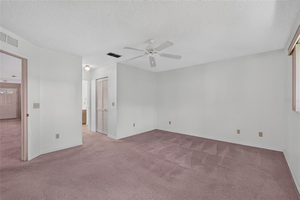 For Sale: $219,000 (2 beds, 2 baths, 1770 Square Feet)