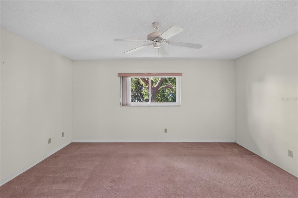 For Sale: $219,000 (2 beds, 2 baths, 1770 Square Feet)