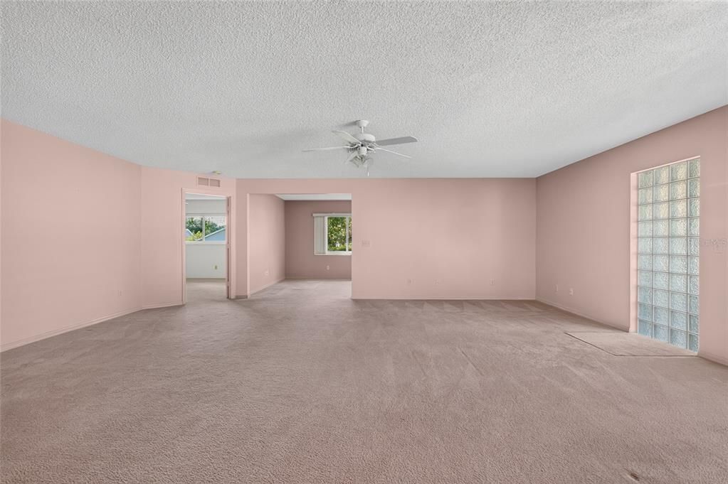 For Sale: $219,000 (2 beds, 2 baths, 1770 Square Feet)