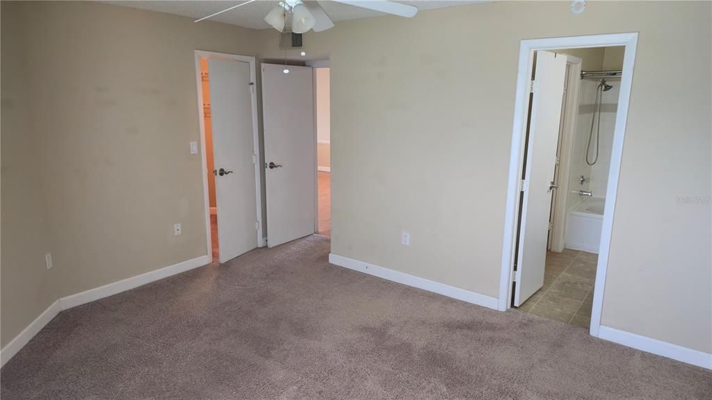 В аренду: $1,750 (2 спален, 2 ванн, 942 Квадратных фут)