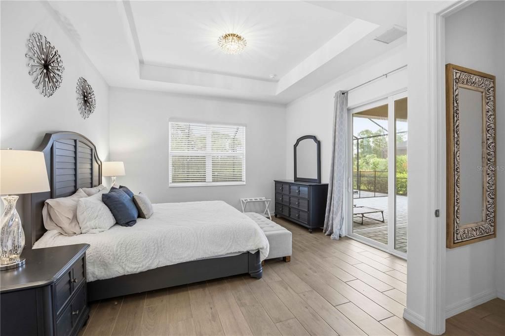 En Venta: $729,000 (3 camas, 2 baños, 2078 Pies cuadrados)