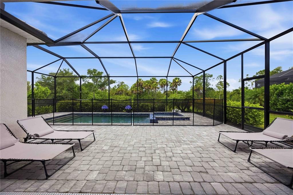 En Venta: $729,000 (3 camas, 2 baños, 2078 Pies cuadrados)