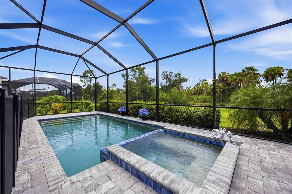 En Venta: $729,000 (3 camas, 2 baños, 2078 Pies cuadrados)
