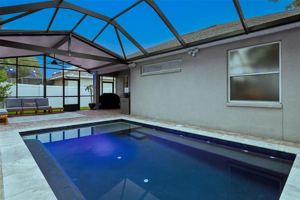 For Sale: $489,900 (4 beds, 2 baths, 2117 Square Feet)