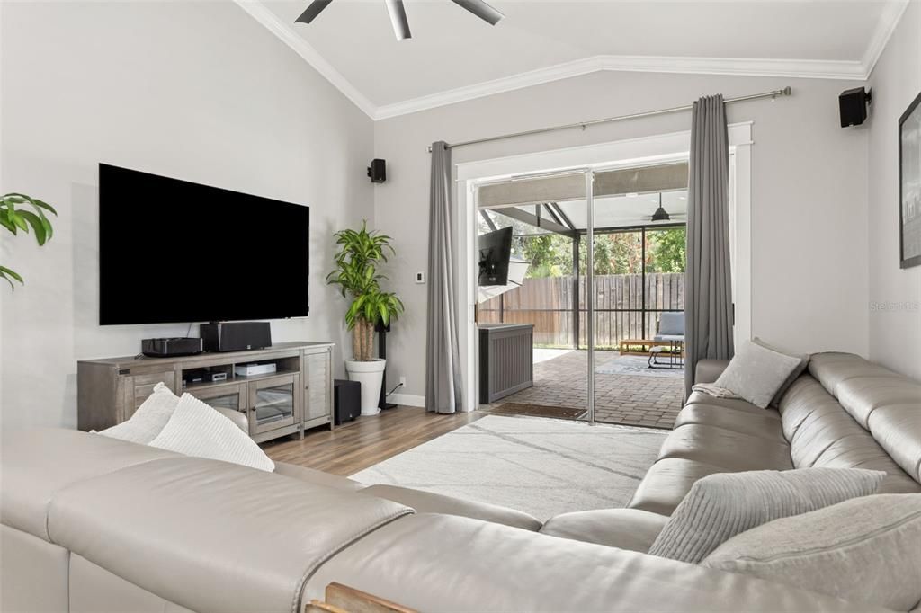 For Sale: $489,900 (4 beds, 2 baths, 2117 Square Feet)