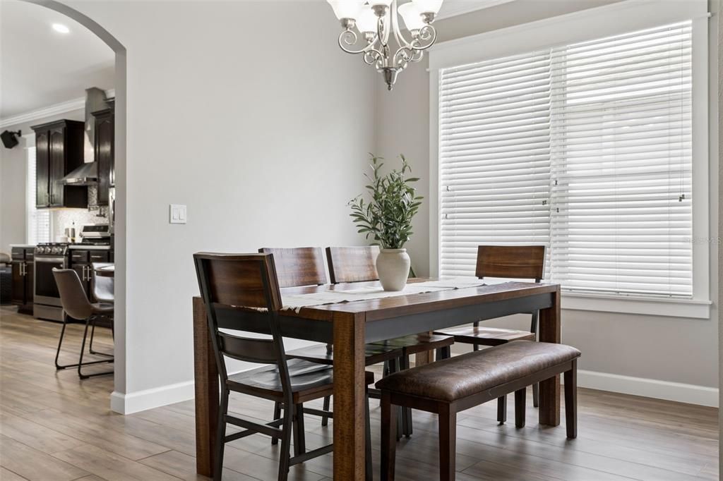 For Sale: $489,900 (4 beds, 2 baths, 2117 Square Feet)