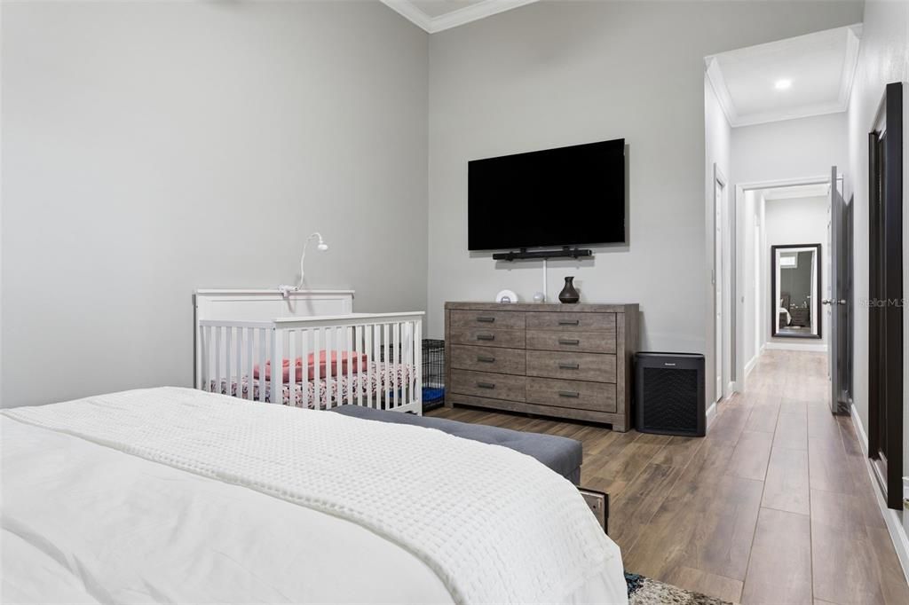 For Sale: $489,900 (4 beds, 2 baths, 2117 Square Feet)
