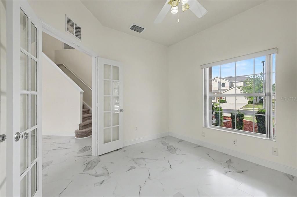 En Venta: $359,000 (4 camas, 3 baños, 2510 Pies cuadrados)
