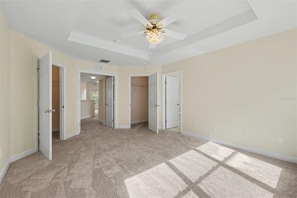 En Venta: $359,000 (4 camas, 3 baños, 2510 Pies cuadrados)