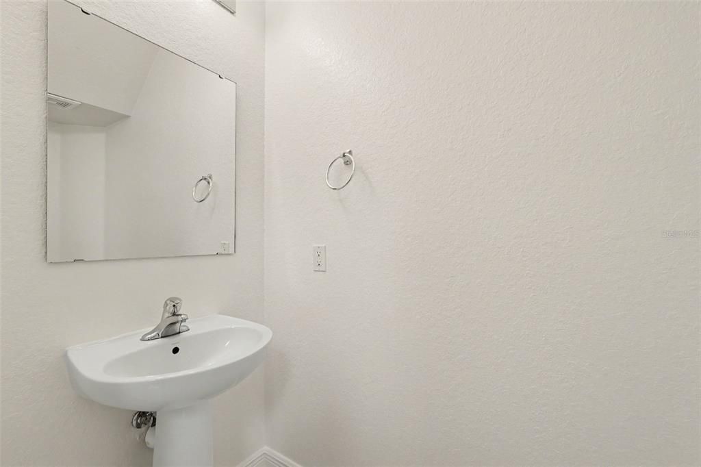 En Venta: $359,000 (4 camas, 3 baños, 2510 Pies cuadrados)