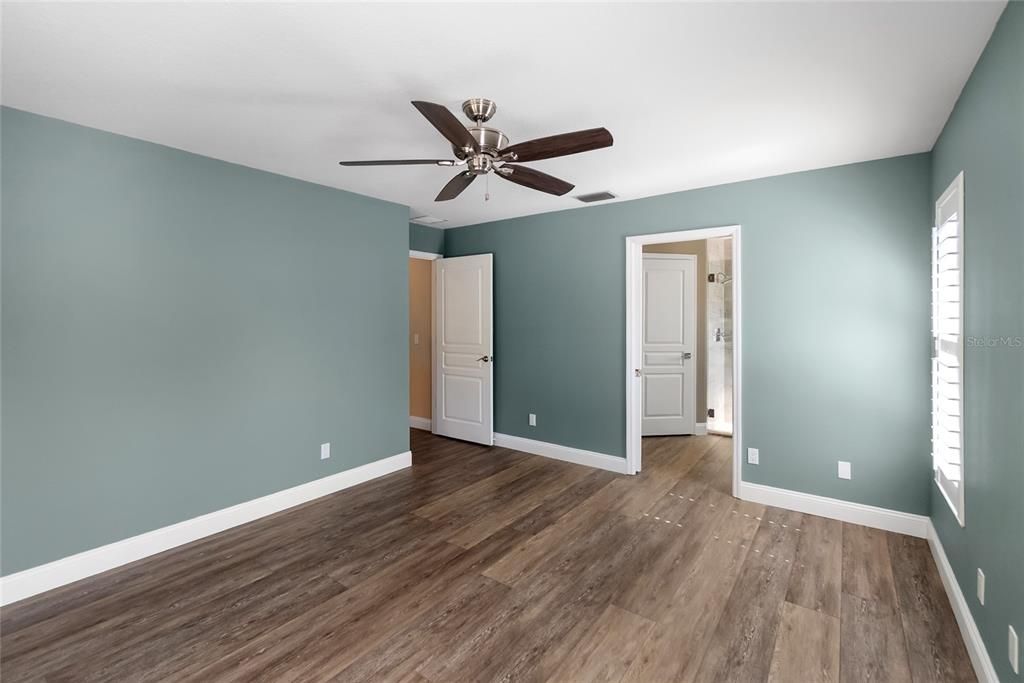 Activo con contrato: $489,000 (3 camas, 2 baños, 1553 Pies cuadrados)