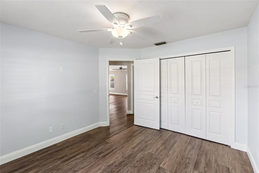 Activo con contrato: $489,000 (3 camas, 2 baños, 1553 Pies cuadrados)