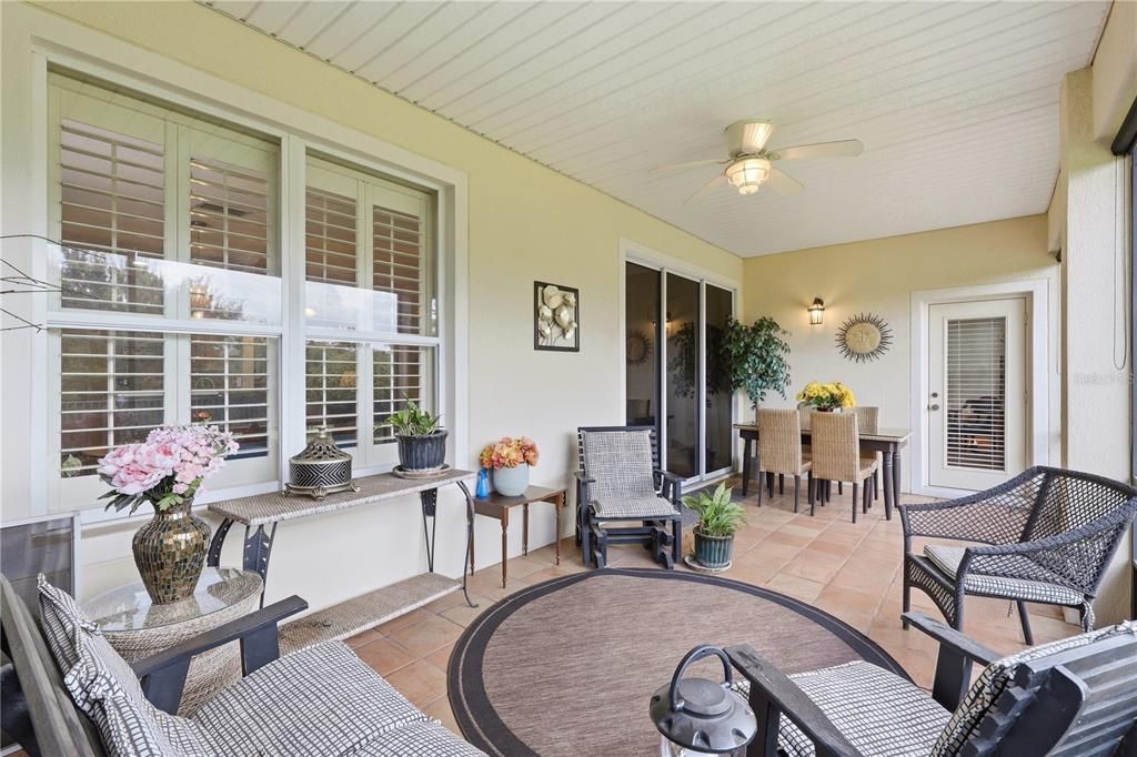 For Sale: $355,000 (2 beds, 2 baths, 1689 Square Feet)