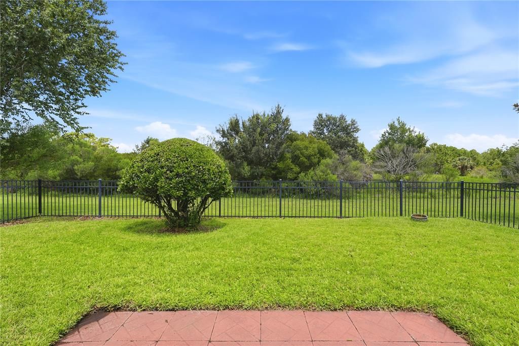 For Sale: $355,000 (2 beds, 2 baths, 1689 Square Feet)