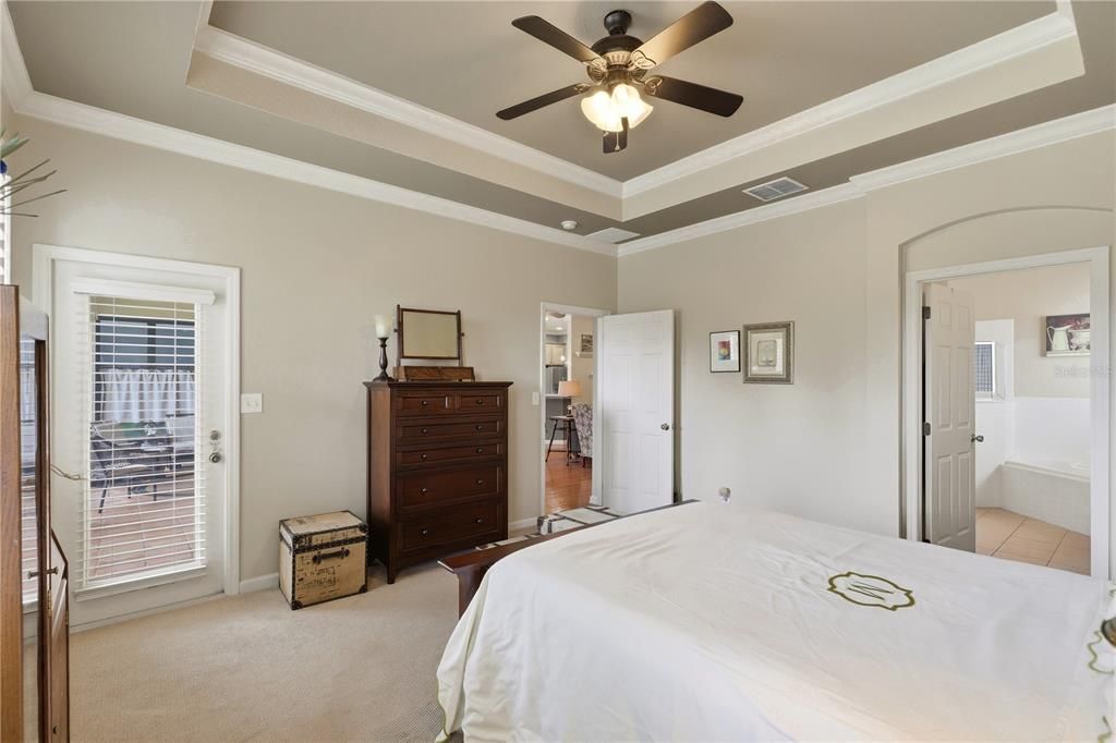 For Sale: $355,000 (2 beds, 2 baths, 1689 Square Feet)