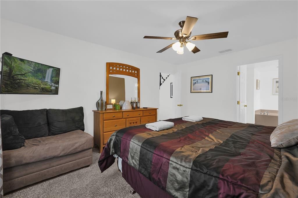 En Renta: $2,700 (4 camas, 3 baños, 1825 Pies cuadrados)