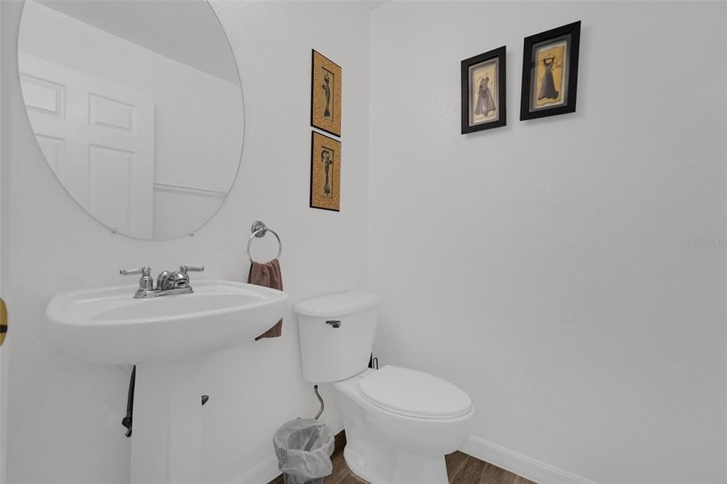En Renta: $2,700 (4 camas, 3 baños, 1825 Pies cuadrados)