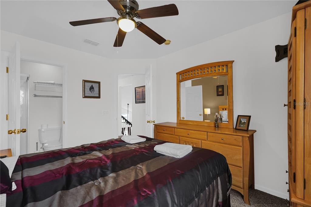 En Renta: $2,700 (4 camas, 3 baños, 1825 Pies cuadrados)