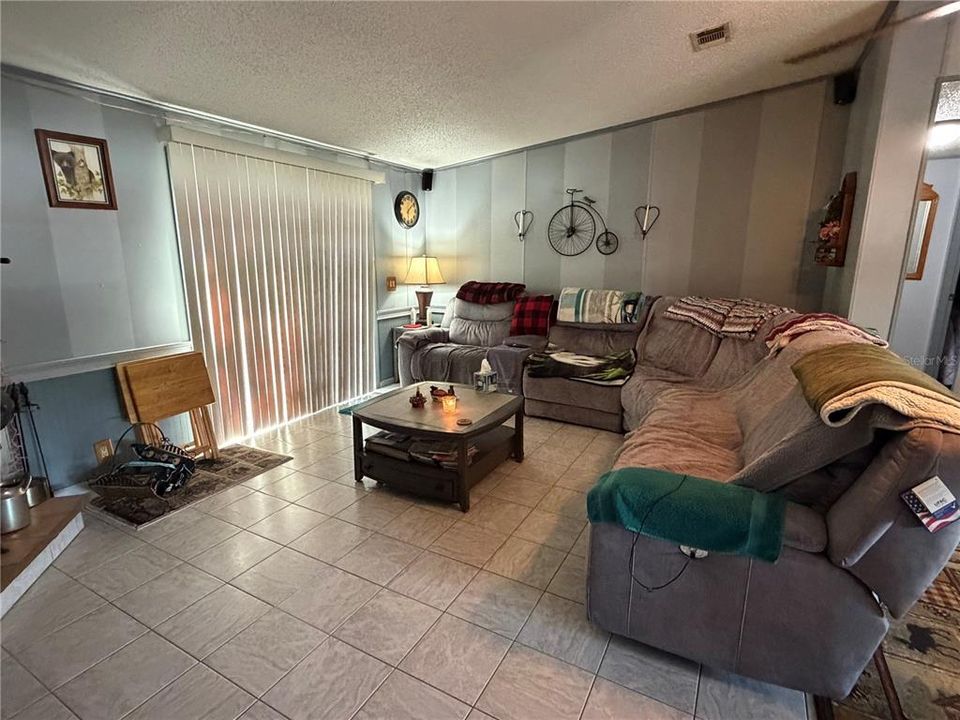 En Venta: $185,900 (3 camas, 2 baños, 1248 Pies cuadrados)