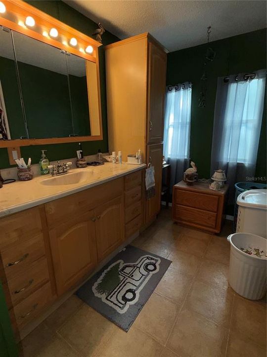 En Venta: $185,900 (3 camas, 2 baños, 1248 Pies cuadrados)