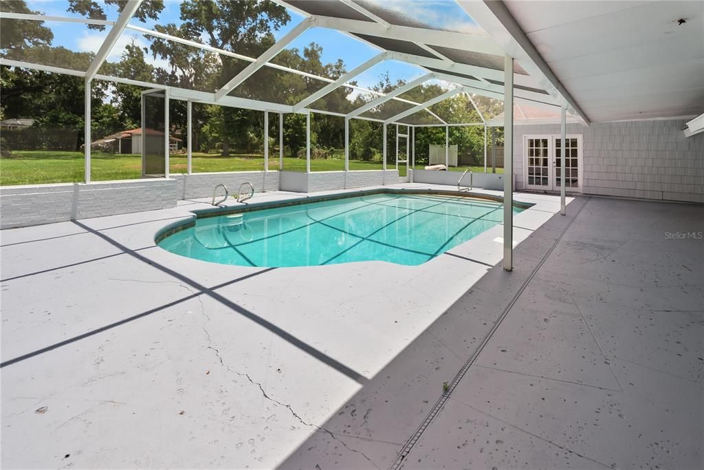 For Sale: $565,000 (4 beds, 3 baths, 2758 Square Feet)