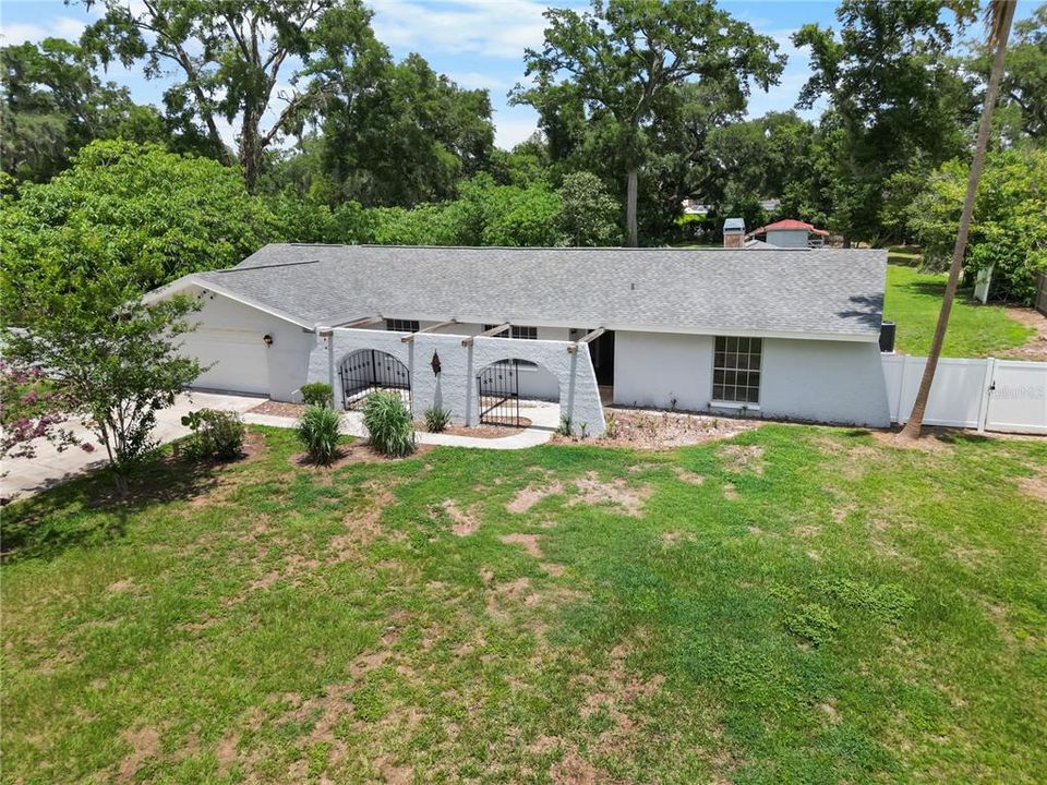 For Sale: $565,000 (4 beds, 3 baths, 2758 Square Feet)
