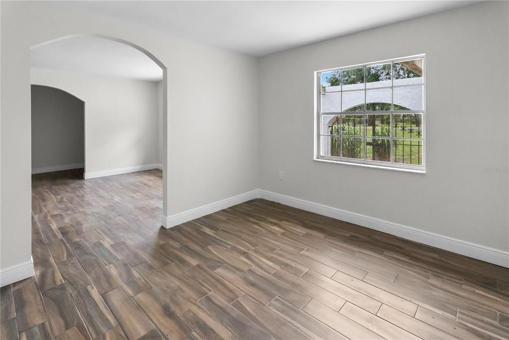 For Sale: $565,000 (4 beds, 3 baths, 2758 Square Feet)