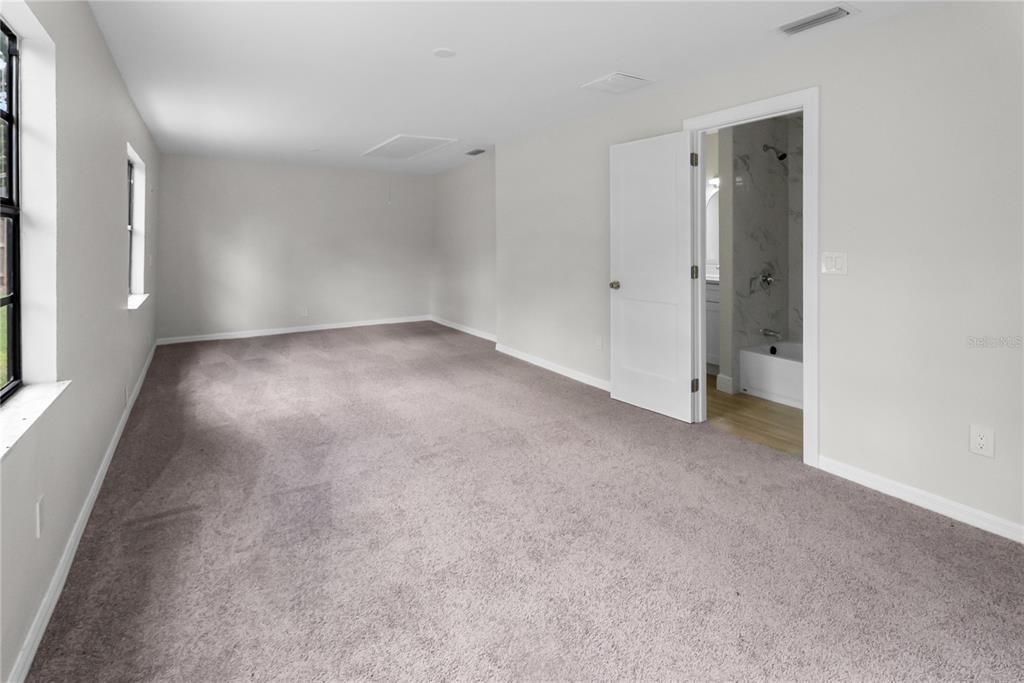 For Sale: $565,000 (4 beds, 3 baths, 2758 Square Feet)