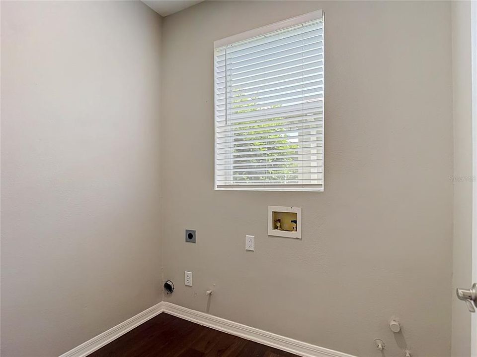 En Venta: $575,000 (5 camas, 3 baños, 3498 Pies cuadrados)