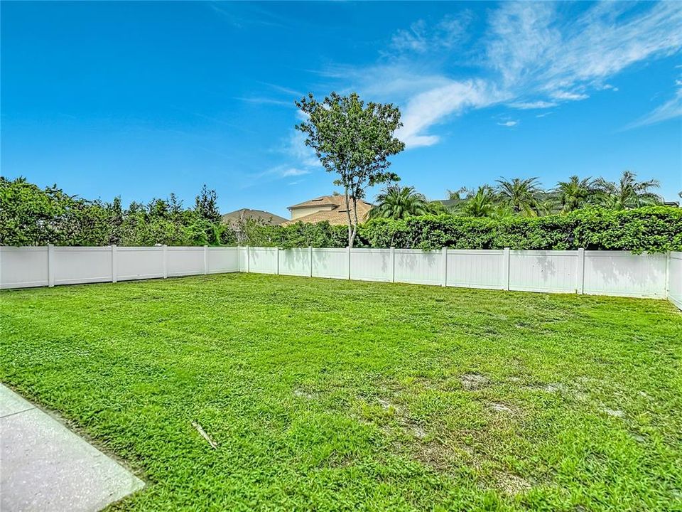 En Venta: $575,000 (5 camas, 3 baños, 3498 Pies cuadrados)