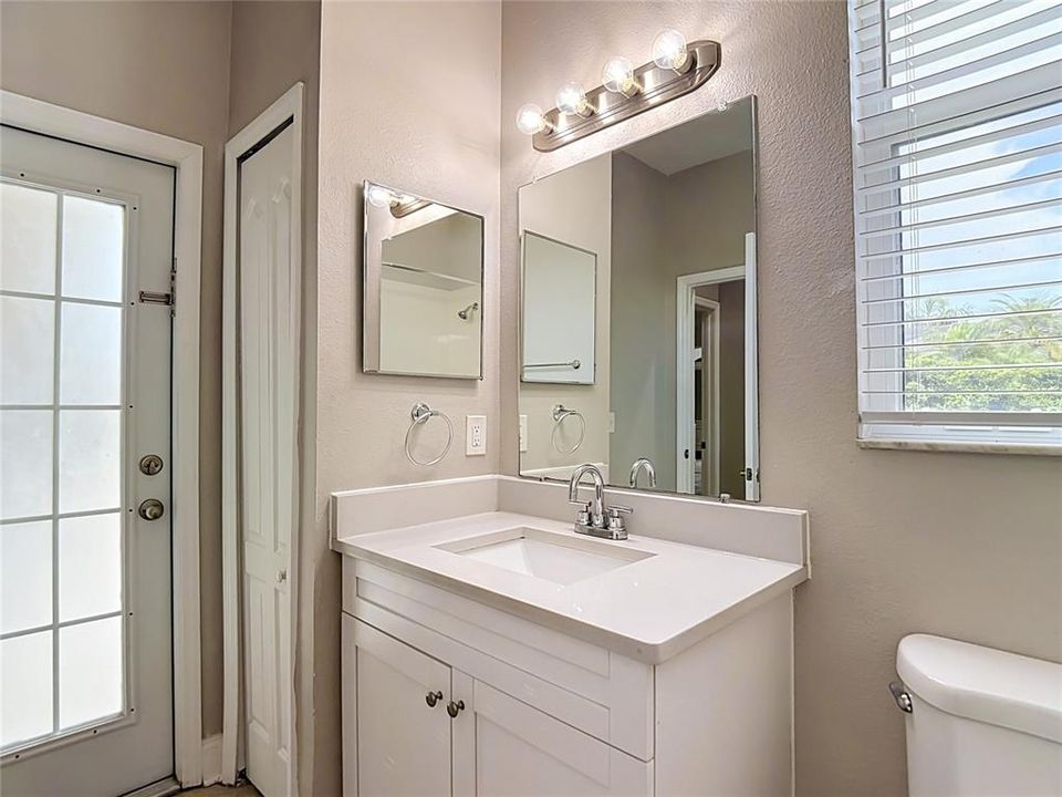 En Venta: $575,000 (5 camas, 3 baños, 3498 Pies cuadrados)