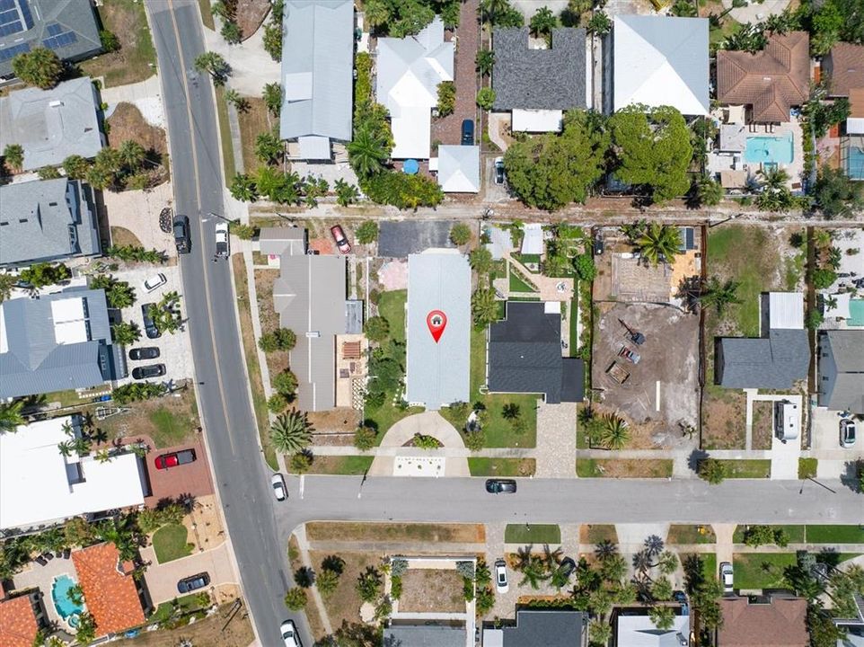 En Venta: $649,000 (3 camas, 2 baños, 1400 Pies cuadrados)