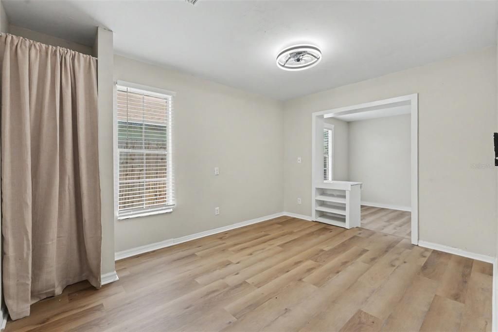 En Venta: $389,500 (3 camas, 2 baños, 1160 Pies cuadrados)