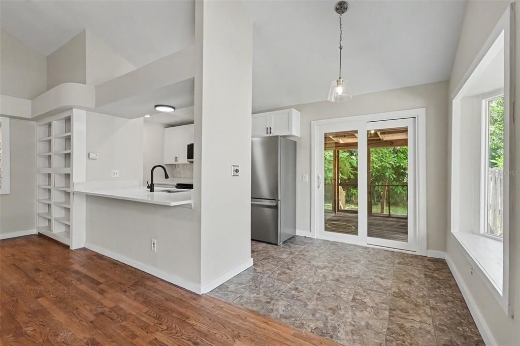 En Venta: $389,500 (3 camas, 2 baños, 1160 Pies cuadrados)