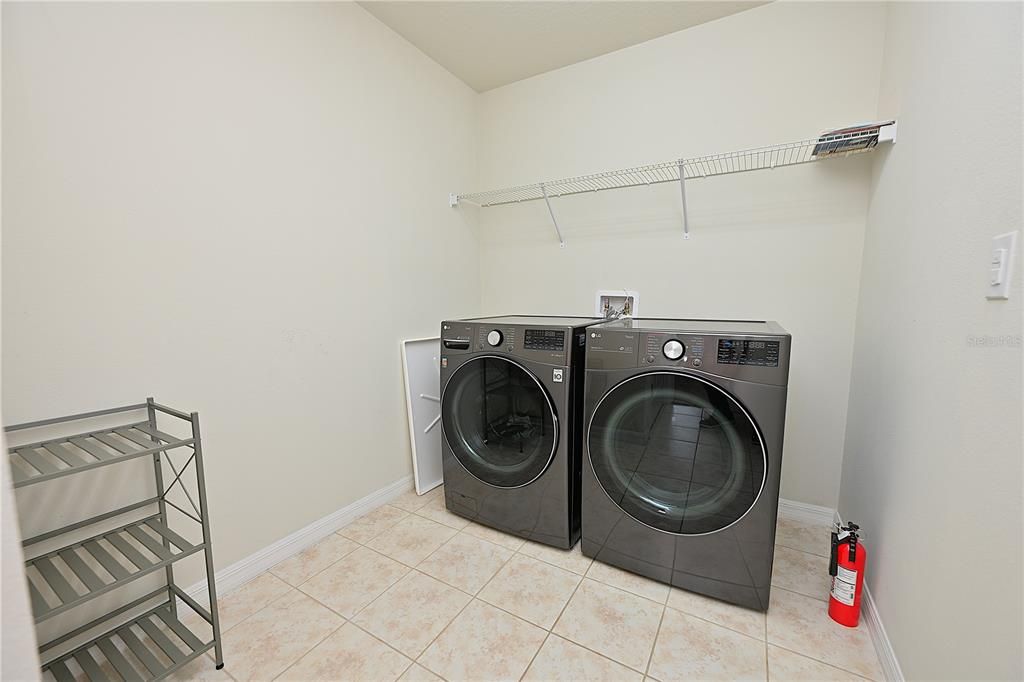 В аренду: $2,360 (3 спален, 2 ванн, 2200 Квадратных фут)