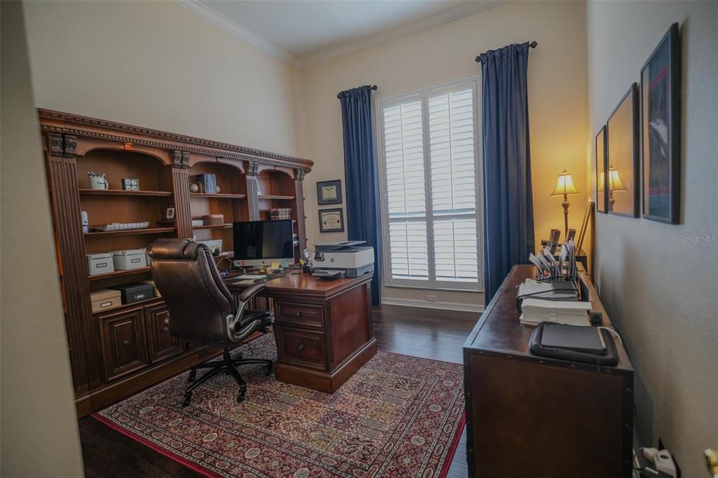 Activo con contrato: $622,000 (4 camas, 3 baños, 3058 Pies cuadrados)