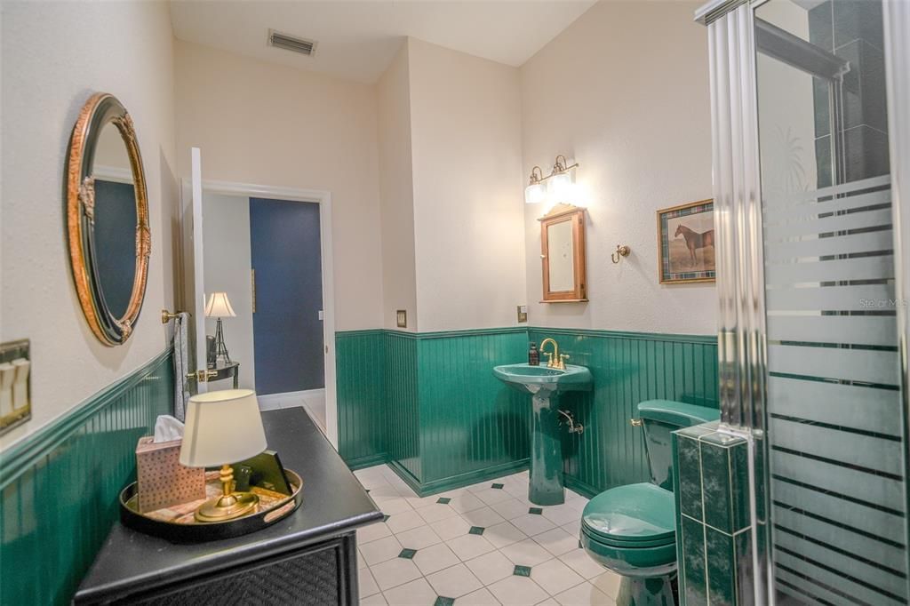 Activo con contrato: $622,000 (4 camas, 3 baños, 3058 Pies cuadrados)