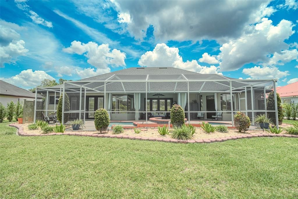 Activo con contrato: $622,000 (4 camas, 3 baños, 3058 Pies cuadrados)