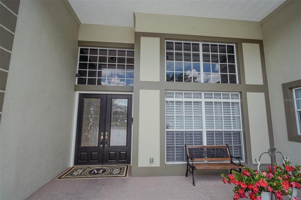 Activo con contrato: $622,000 (4 camas, 3 baños, 3058 Pies cuadrados)
