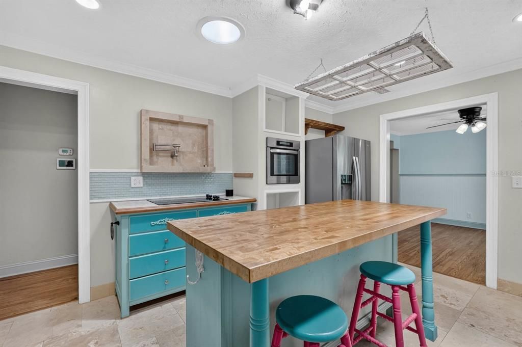 En Venta: $578,800 (4 camas, 3 baños, 2048 Pies cuadrados)