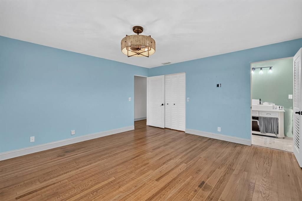 En Venta: $578,800 (4 camas, 3 baños, 2048 Pies cuadrados)
