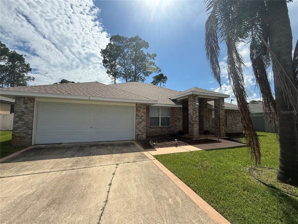 For Rent: $2,800 (4 beds, 3 baths, 2451 Square Feet)