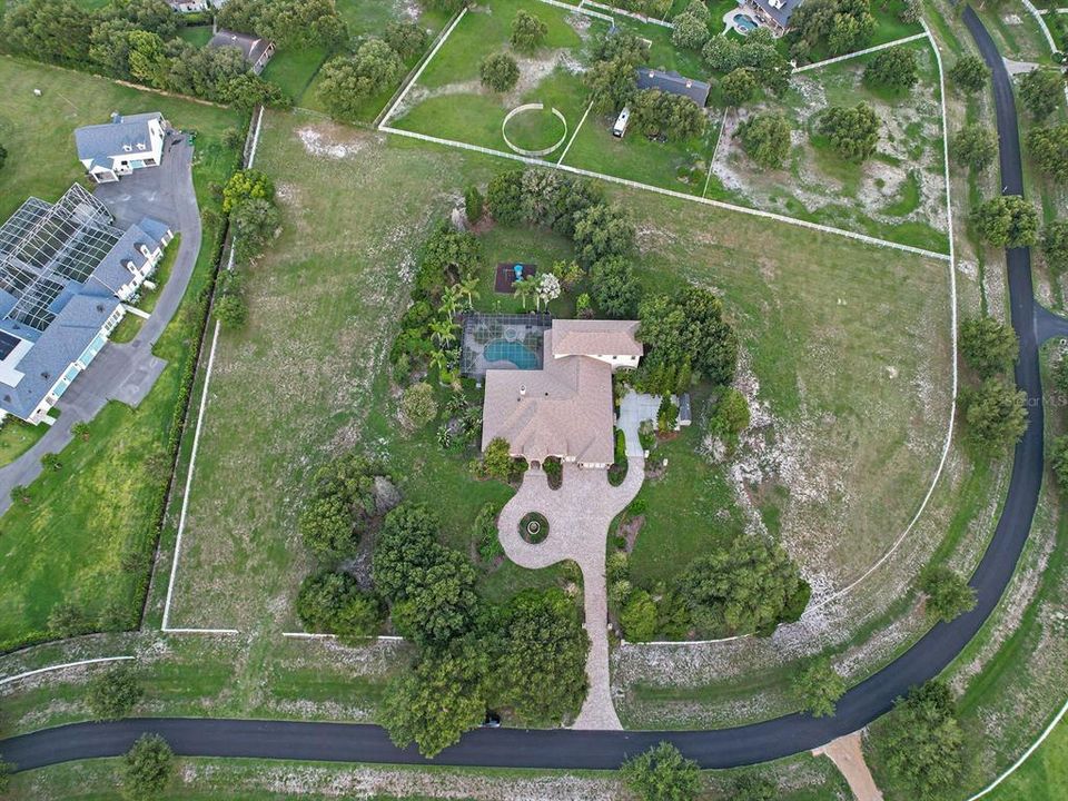 На продажу: $2,999,999 (6 спален, 5 ванн, 6829 Квадратных фут)