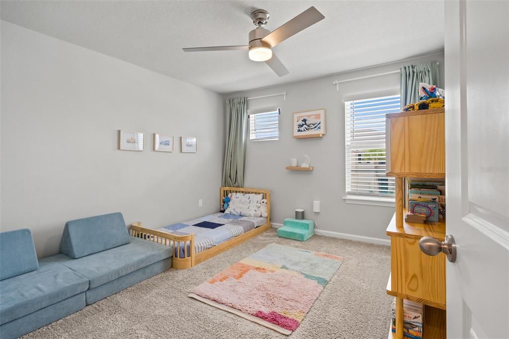 For Sale: $464,500 (4 beds, 3 baths, 2574 Square Feet)