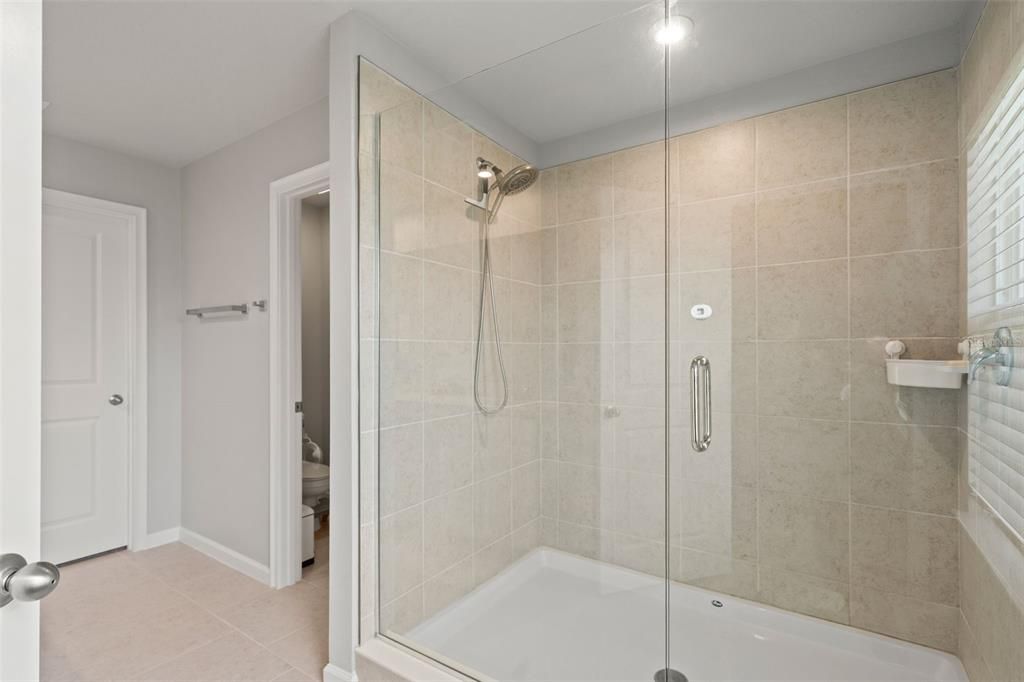 For Sale: $464,500 (4 beds, 3 baths, 2574 Square Feet)