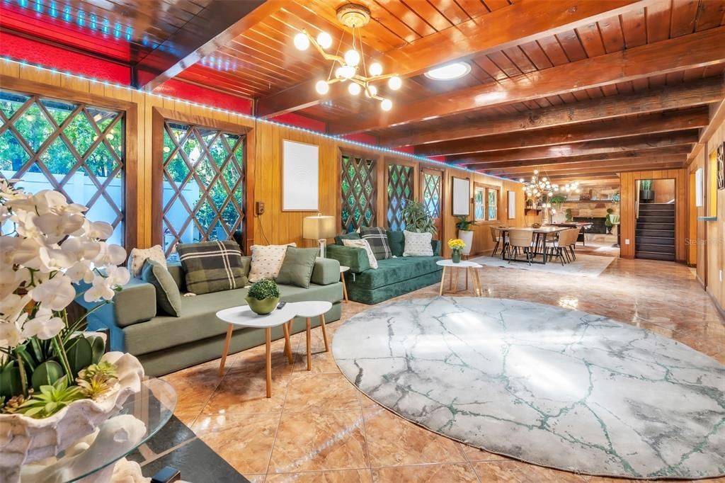 For Sale: $685,000 (4 beds, 3 baths, 2583 Square Feet)