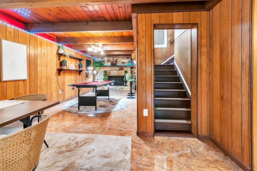 For Sale: $685,000 (4 beds, 3 baths, 2583 Square Feet)