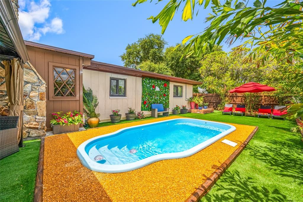 For Sale: $685,000 (4 beds, 3 baths, 2583 Square Feet)