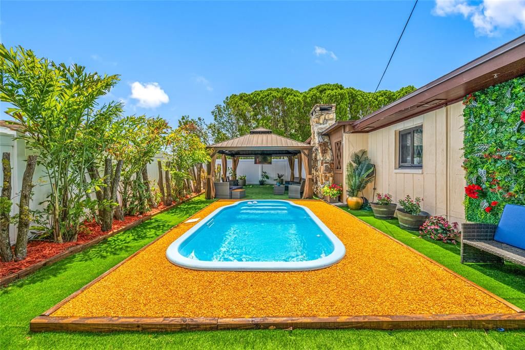 For Sale: $685,000 (4 beds, 3 baths, 2583 Square Feet)