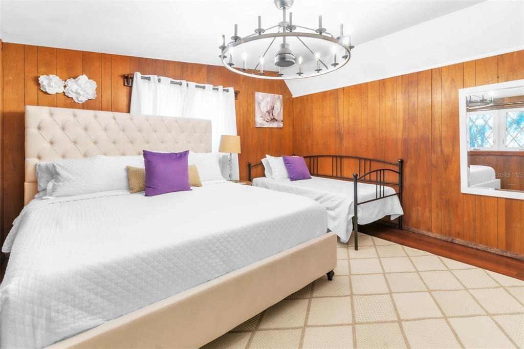 For Sale: $685,000 (4 beds, 3 baths, 2583 Square Feet)